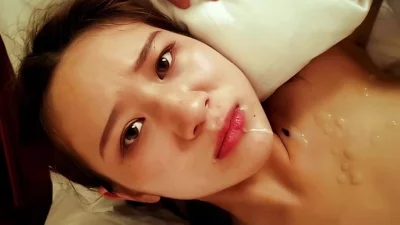 华南理工学院大三学妹被男友调教成骚母狗舔脚爆操口爆吃精