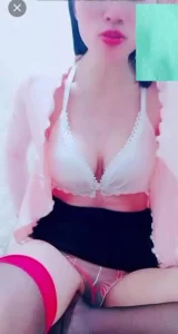 裸聊听话的少妇m